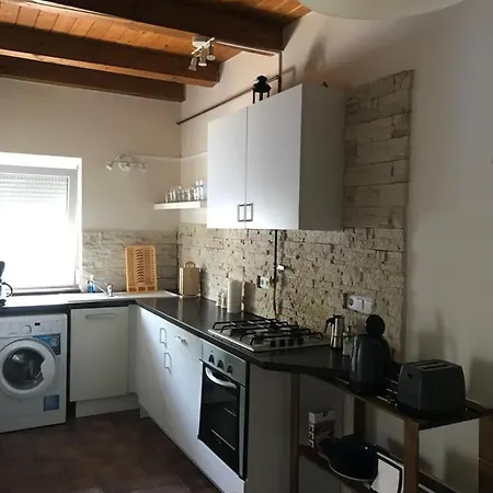 Erika Apartmanhaz * Gyenesdias